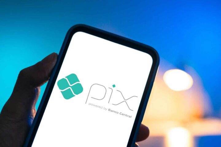 Pix movimentou R$ 15 trilhões no primeiro semestre de 2025, informa Banco Central