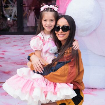 Sabrina Sato e Duda Nagle fazem festa de aniversário da filha, Zoe; veja fotos