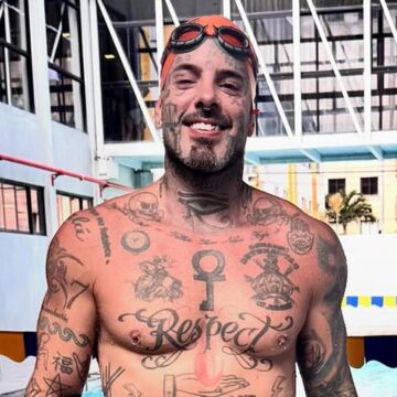 Após perder 20 kg, Tico Santa Cruz exibe nova forma física e empolga fãs: ‘Que homem’