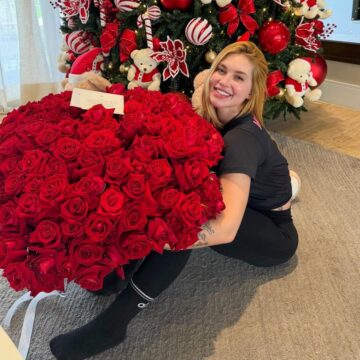 Virgínia ganha presente romântico de Vini Jr. em data especial: ‘Primeiro de muitos’