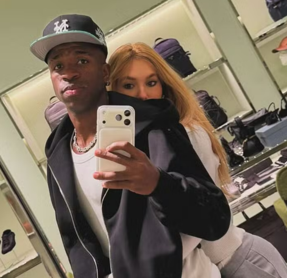 Virginia posta foto com Vini Jr. após rumores de término; entenda