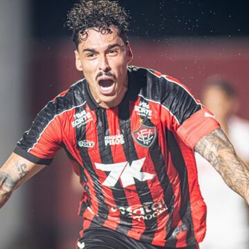 Vitória vence Inter no Barradão, deixa Z-4 e ganha novo fôlego na briga contra o rebaixamento