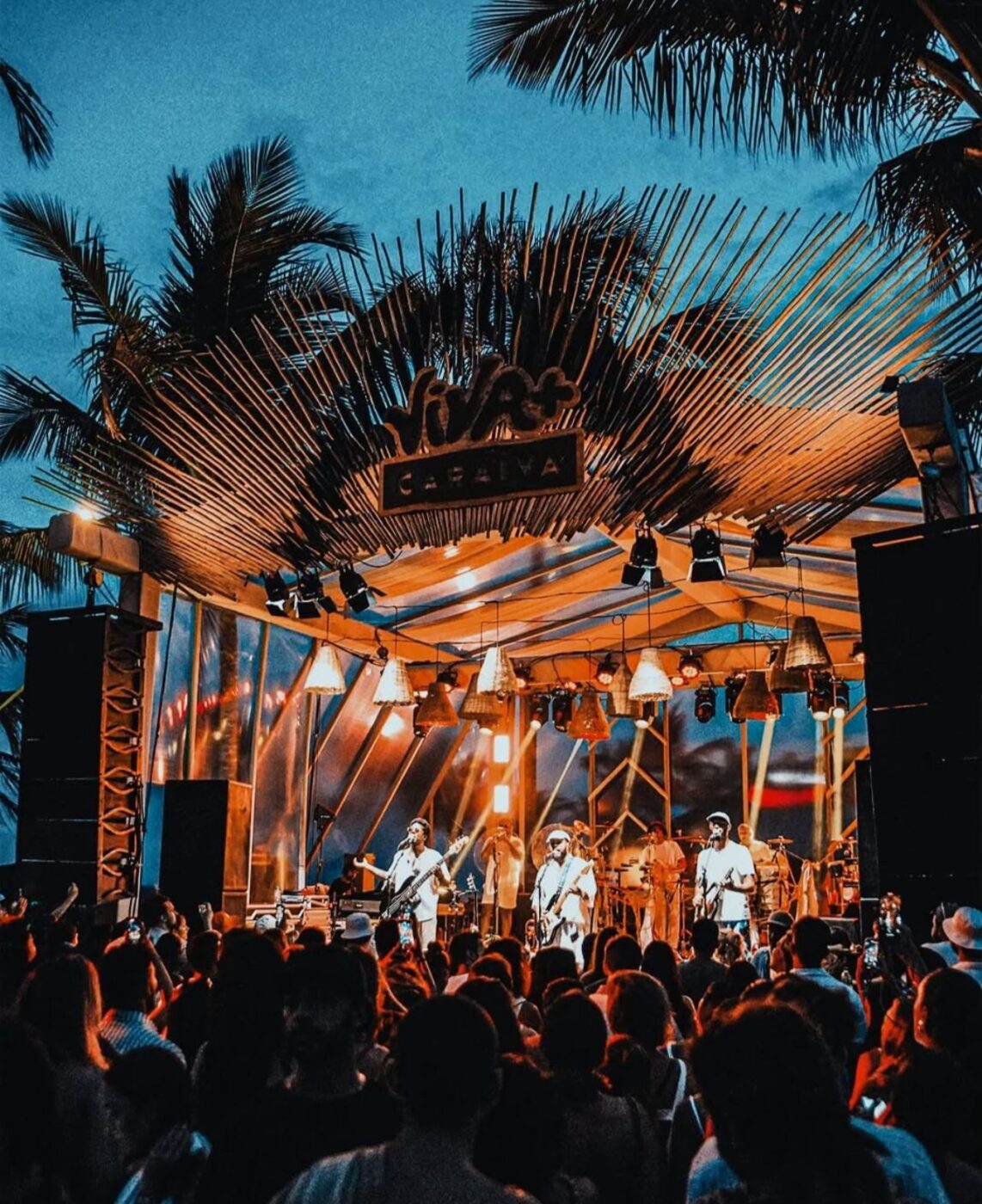 Viva Caraíva 2026 promete cinco dias de festa e atração internacional inédita no Réveillon da Bahia