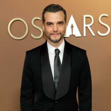 Wagner Moura marca presença no Governors Awards 2025 e reforça ascensão internacional