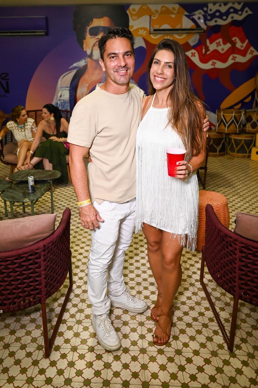 Ronald Lago e Fernanda Macuco