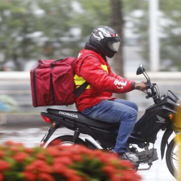 Projeto de lei estabelece regras para entregas por aplicativo em Salvador; saiba mais