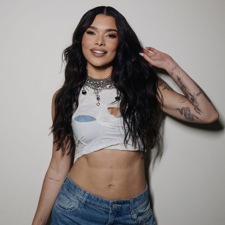 Conheça Lary, nova promessa do samba e pagode que faz temporada especial em Salvador