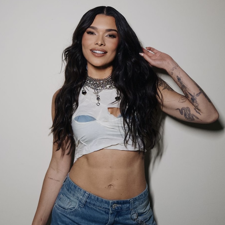 Conheça Lary, nova promessa do samba e pagode que faz temporada especial em Salvador