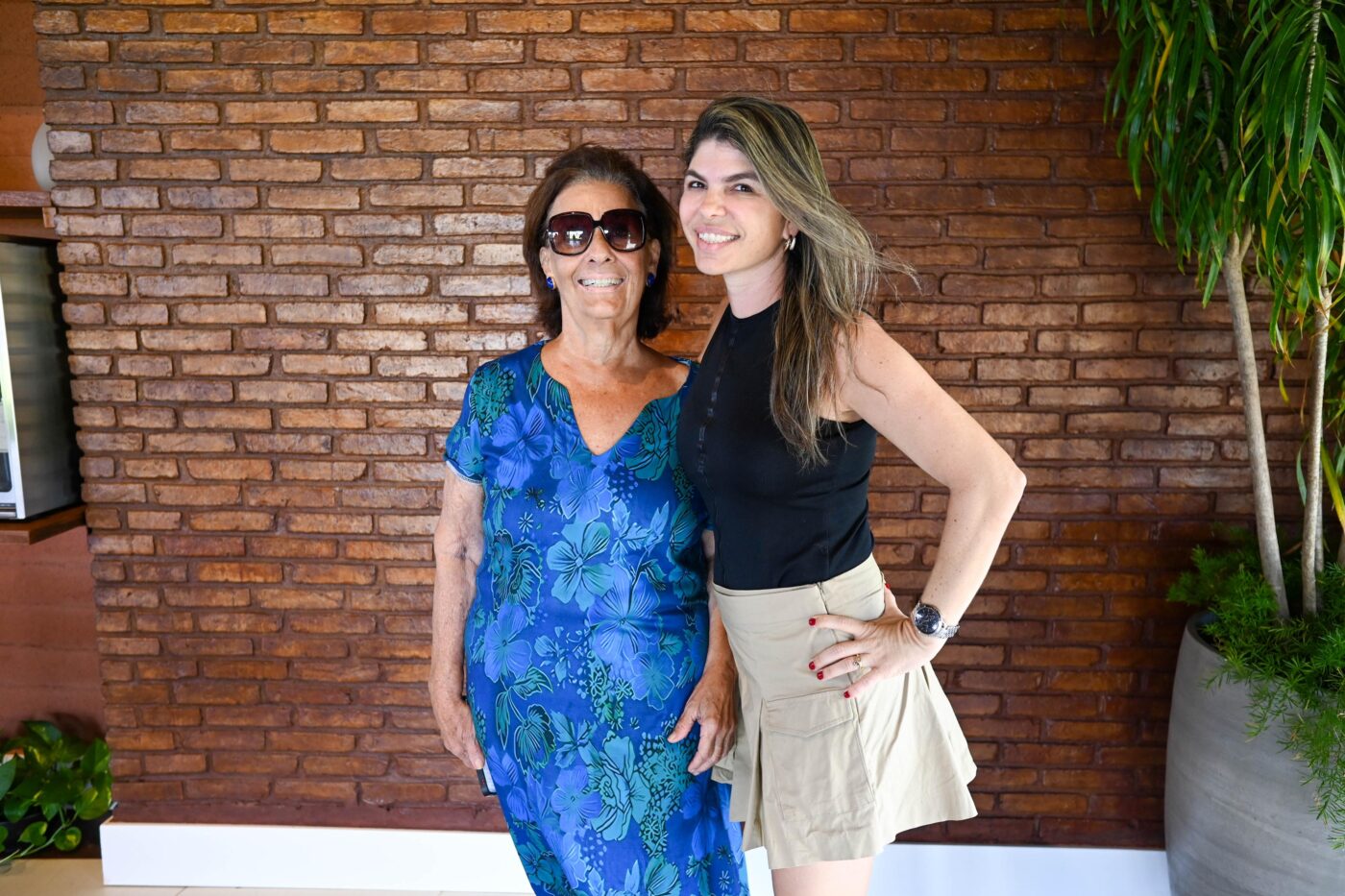 Leda Barretto de Araújo e Lara Ramalho