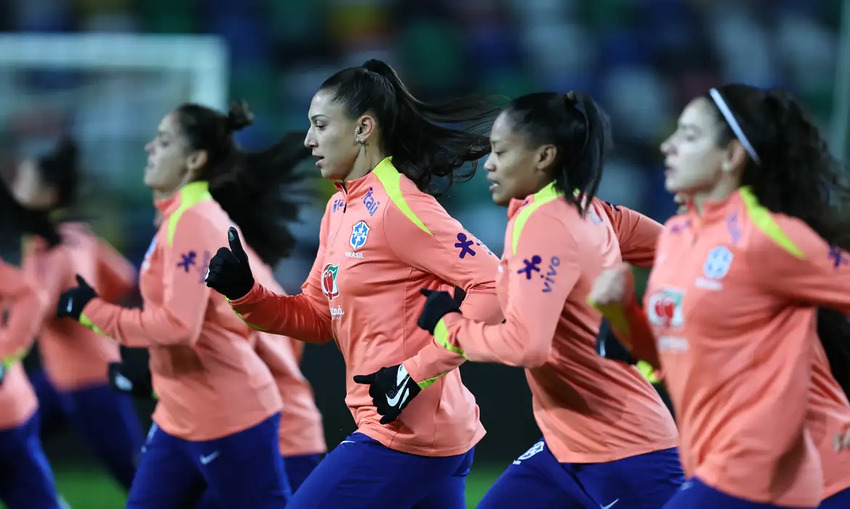 Seleção brasileira feminina encerra o ano com amistoso contra Portugal
