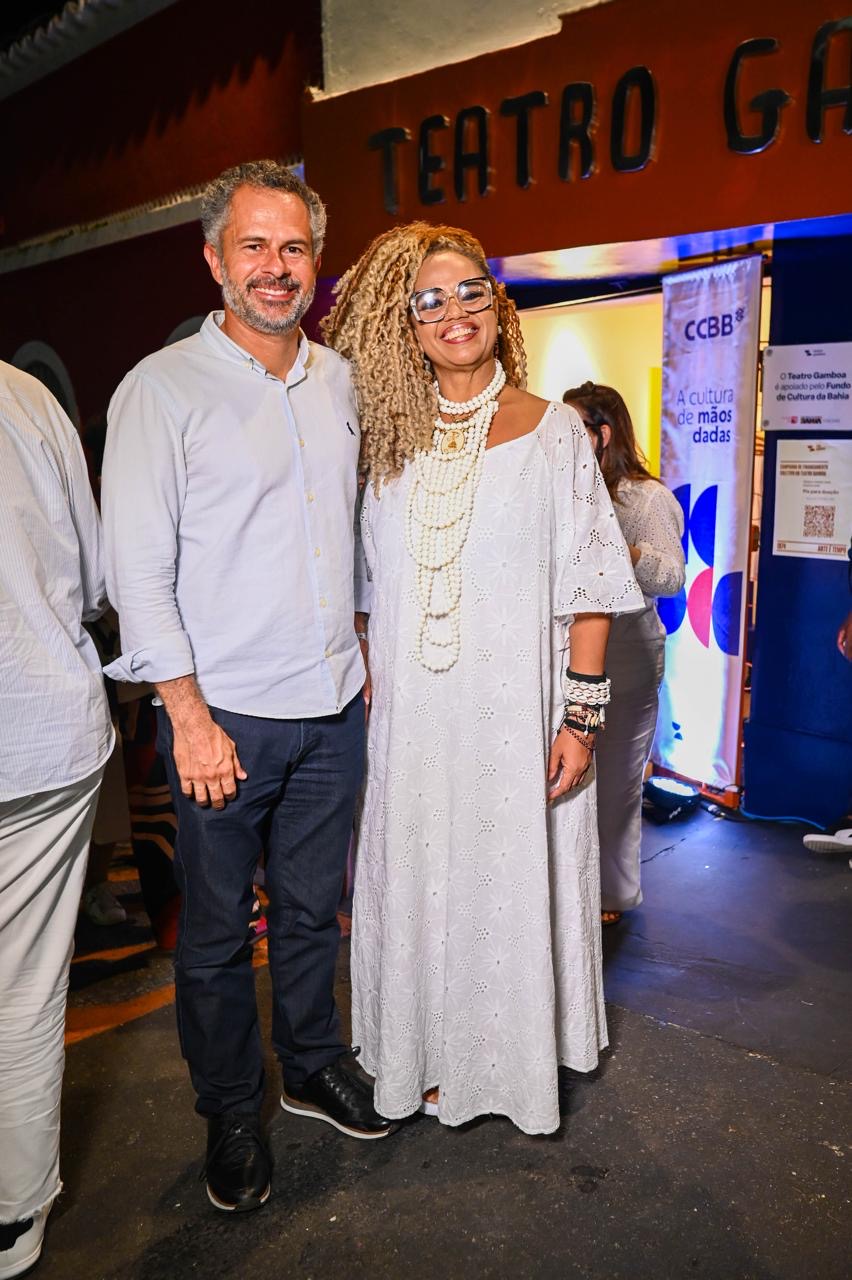 Flávio Gonçalves e Cristiane Taquari