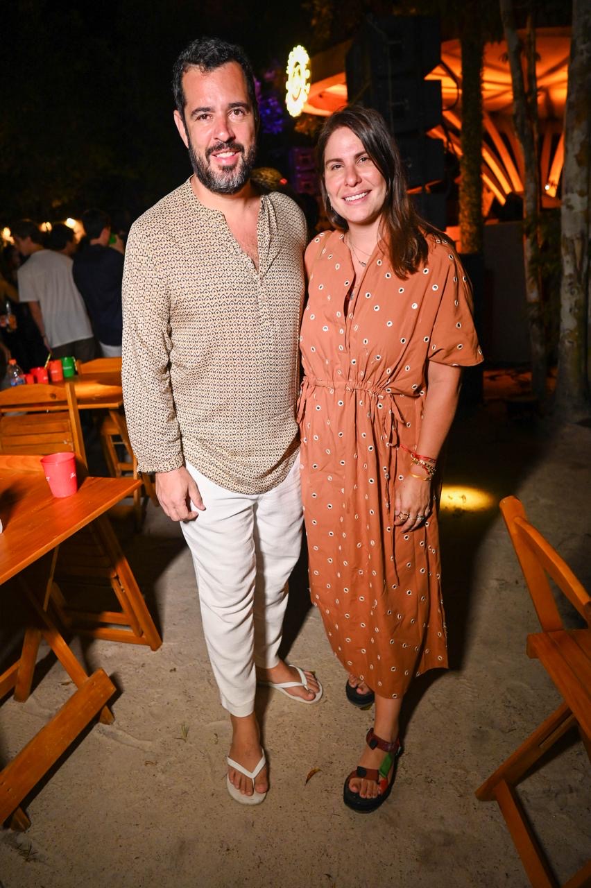 Rodrigo Carozzi e Vivi Hipólito