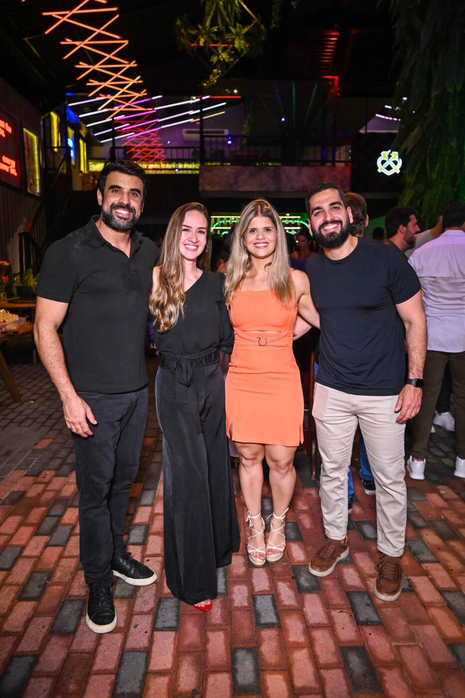 Thiago Hanna, Thainá Araújo