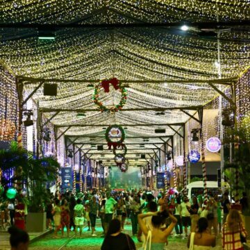 Decoração de Natal em Salvador tem túnel de 400 metros com mais de 25 milhões de lâmpadas sincronizadas com música