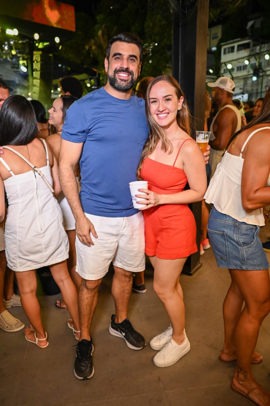 Thiago Hanna e Thainá Brito