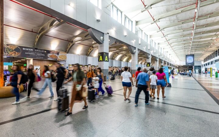 Aeroporto de Salvador supera 8 milhões de passageiros em 2025 com crescimento da malha aérea