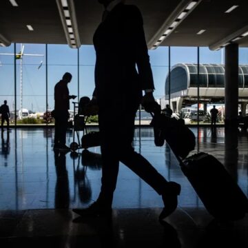 Pilotos e comissários entram em estado de greve e podem paralisar voos no Réveillon