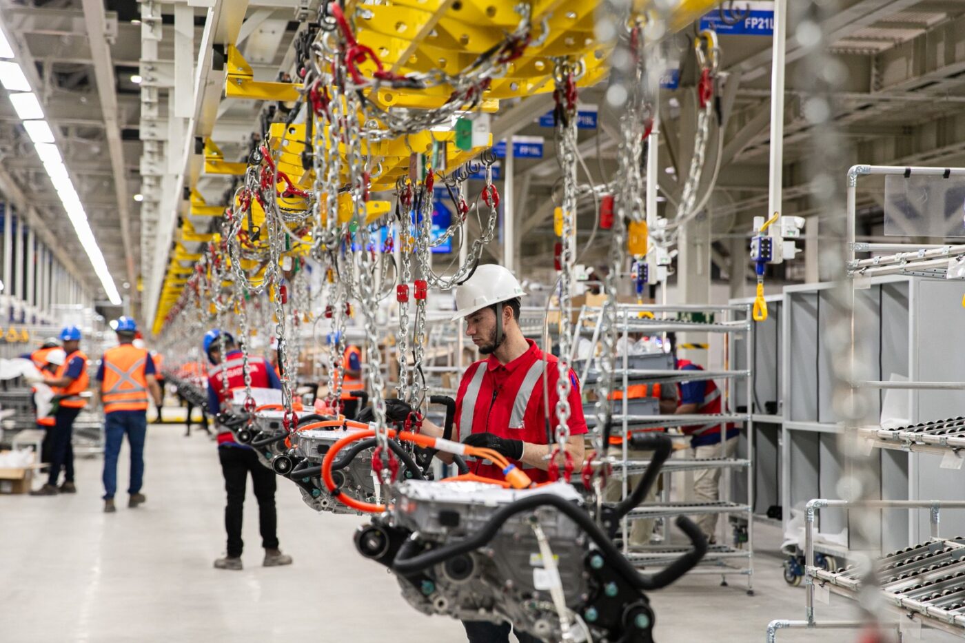 BYD ultrapassa 2 mil trabalhadores na Bahia e acelera produção em Camaçari