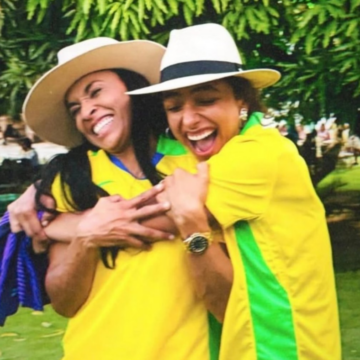 Atriz que interpretará Marta no cinema homenageia craque em rede social: ‘Minha rainha’