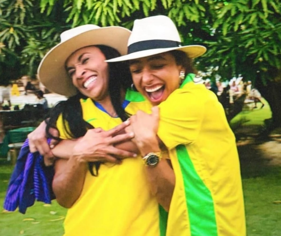 Atriz que interpretará Marta no cinema homenageia craque em rede social: ‘Minha rainha’