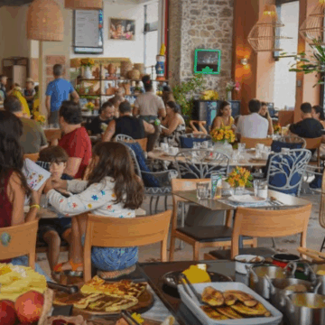 Café da manhã do Casarìa ganha contação de histórias para crianças neste fim de semana