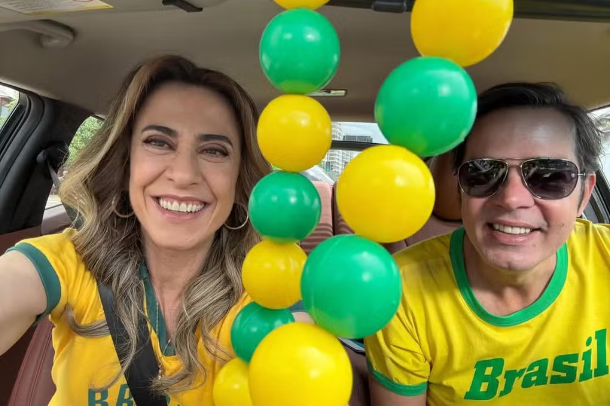 Fernanda Torres exibe novo visual e compartilha fotos inéditas do novo filme