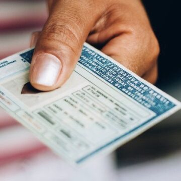 Governo oficializa fim da obrigatoriedade da autoescola para CNH nesta terça (9); veja o passo a passo