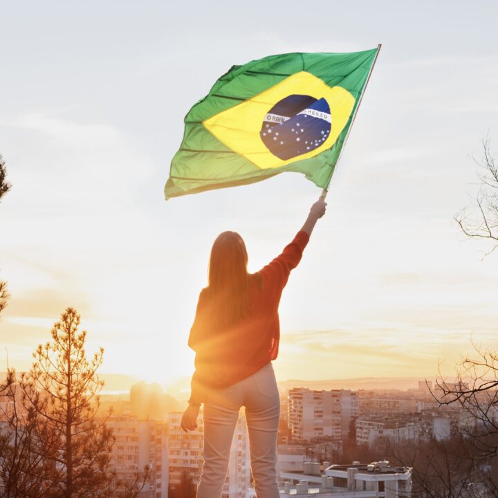 Brasileiros lideram ranking de imigrantes expulsos de Portugal