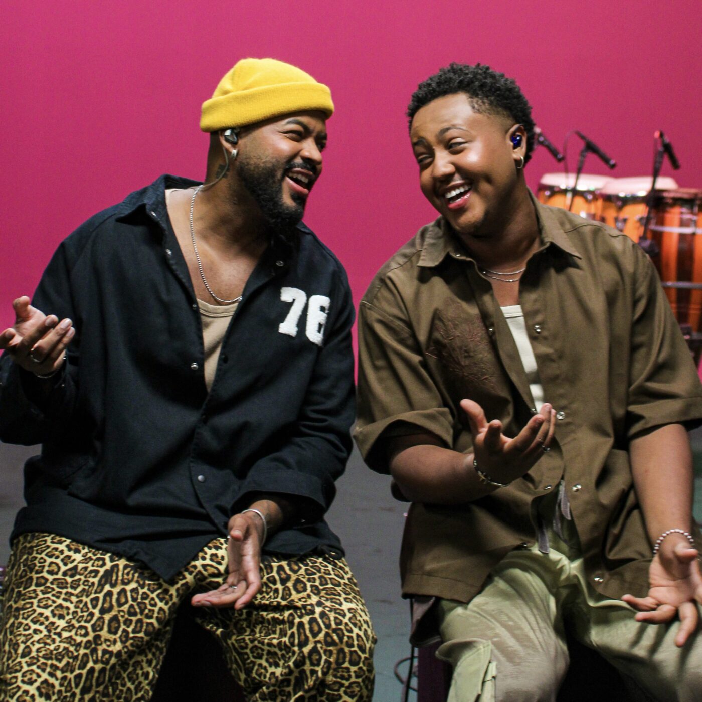 Duo baiano regrava sucesso dos anos 89 e anuncia festa pós-Natal com convidados