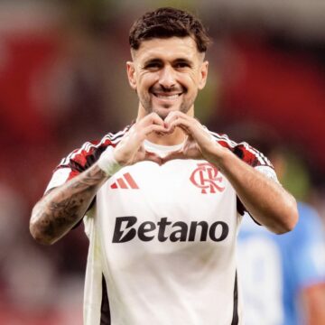 Em busca da taça que falta, Arrascaeta lidera time em decisão histórica no Catar