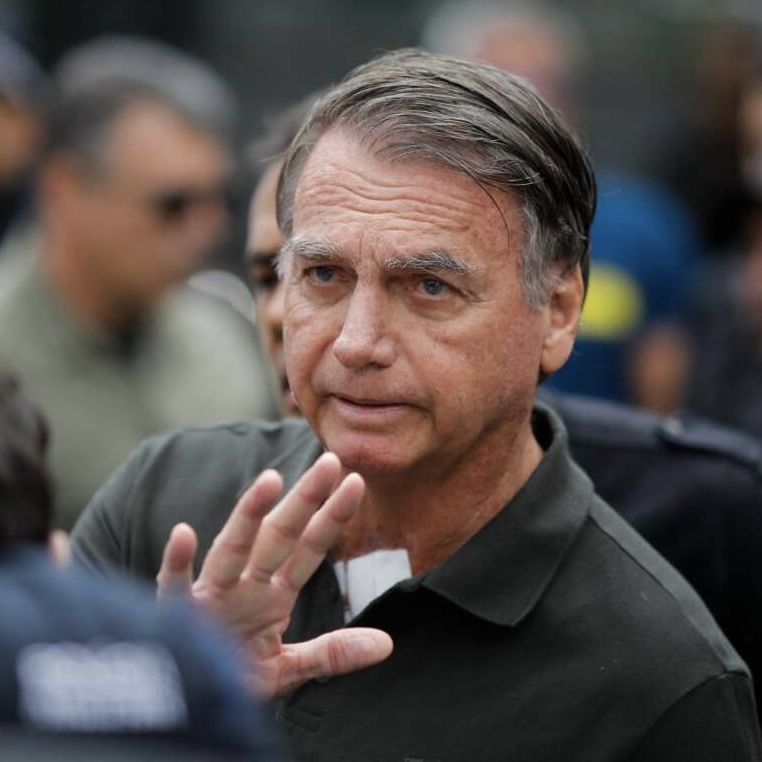 Senado aprova projeto que reduz pena de Bolsonaro por tentativa de golpe; entenda o que acontece agora