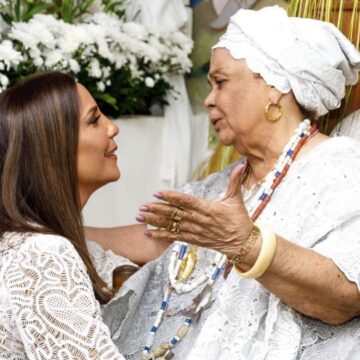 Ivete Sangalo cantou em iorubá no álbum ‘Obatalá’ em homenagem a Mãe Carmen do Gantois