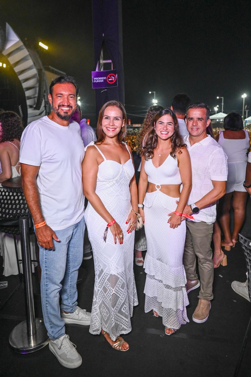 Lázaro, Juliana Jezler, Tanira Matutino e Monteiro