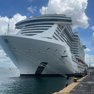 Primeiro cruzeiro de dezembro chega a Salvador com mais de 5 mil turistas