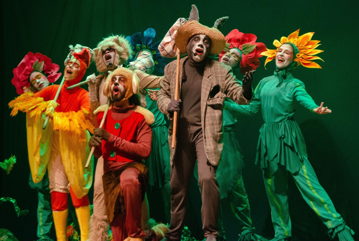 Musical “Os Saltimbancos” celebra um ano em cartaz com duas apresentações em Salvador