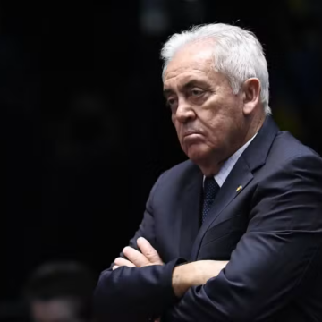 “Como está, não passa”: senador baiano Otto Alencar avalia projeto da Dosimetria