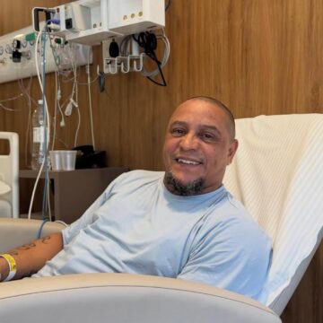 Roberto Carlos esclarece cirurgia cardíaca e diz estar bem: “não há motivo para alarde”