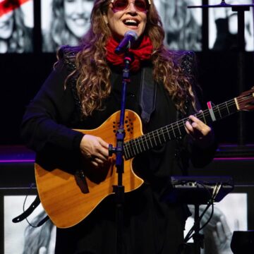 Ingressos para show de Ana Carolina na Concha Acústica começam a ser vendidos nesta quinta (4); saiba valores