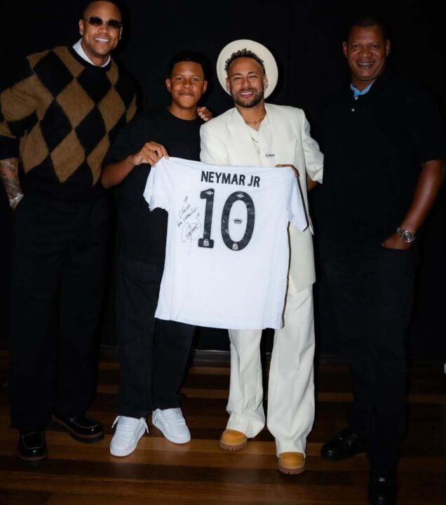Sobrinho de Léo Santana emociona ao realizar sonho de conhecer Neymar