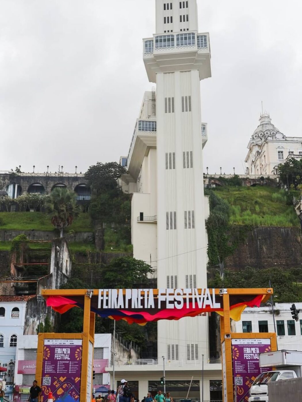 Feira Preta Festival reúne 30 mil pessoas em evento potente na capital baiana