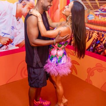 Carol Peixinho curte show de Thiaguinho após nascimento do filho e se declara: “Arrepiante”