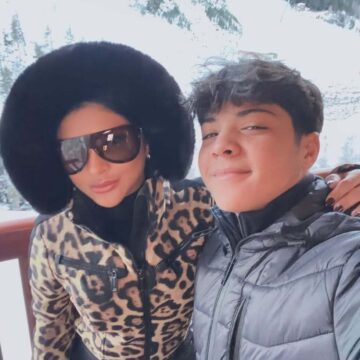 Filho de Wesley Safadão e Mileide Mihaile curte passeio de esqui com a mãe após formatura; veja fotos