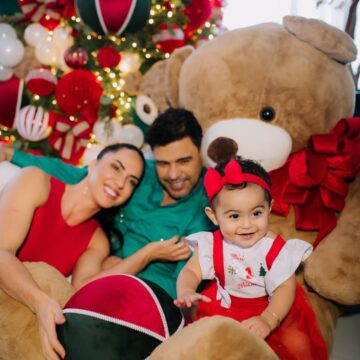 Graciele Lacerda se emociona ao falar sobre primeiro Natal da filha Clara: “O presente mais amado e sonhado”