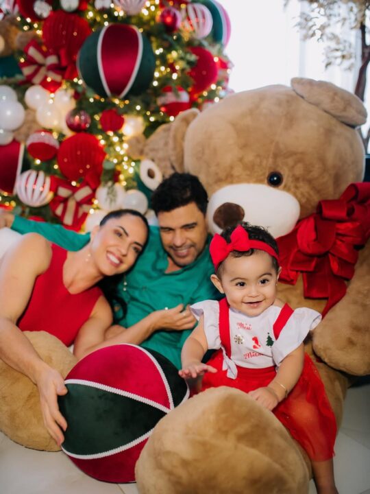 Graciele Lacerda se emociona ao falar sobre primeiro Natal da filha Clara: “O presente mais amado e sonhado”