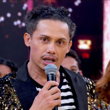 Silvero Pereira vence Dança dos Famosos 2025 e emociona com discurso: ‘Quero ser referência’