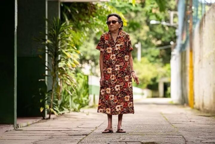 Atriz revelada aos 72 anos, Tânia Maria estreia novo filme no Festival de Roterdã, após sucesso de “O Agente Secreto”