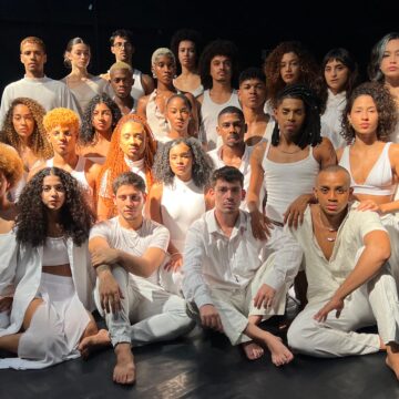 Escola de Dança da Funceb estreia espetáculo inspirado no universo de Carlinhos Brown