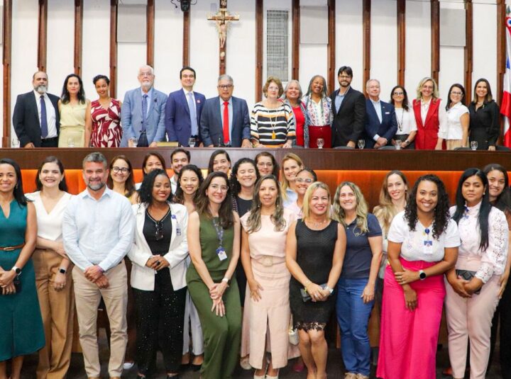 Martagão Gesteira é homenageado em sessão especial da ALBA; veja fotos