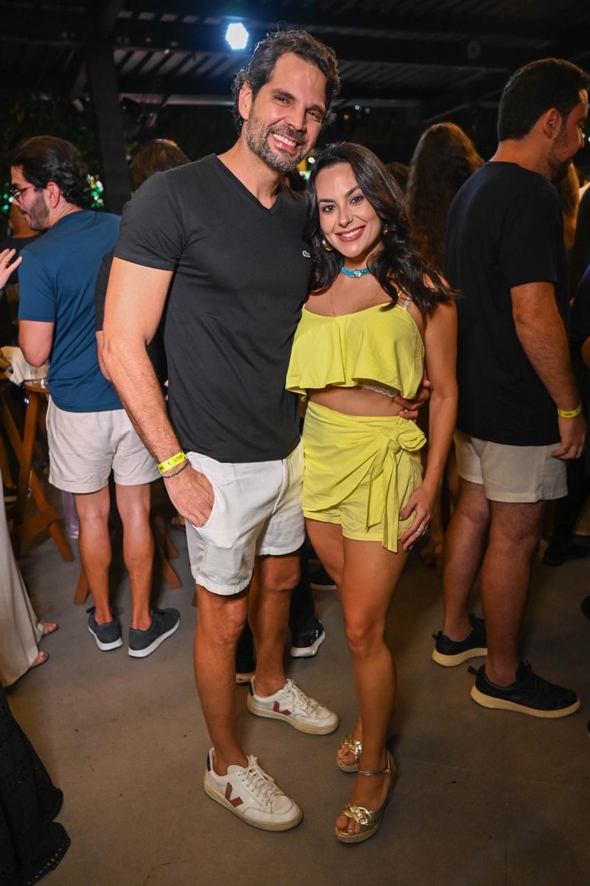 Gustavo Chagas e Renata Almeida