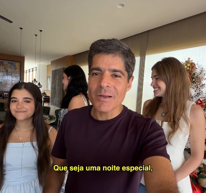 Em mensagem de Natal, ACM Neto reúne família e reage a brincadeira da filha: “Quem é Natalina?”